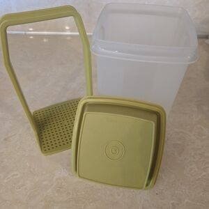 Vintage Tupperware Large Pickle Keeper